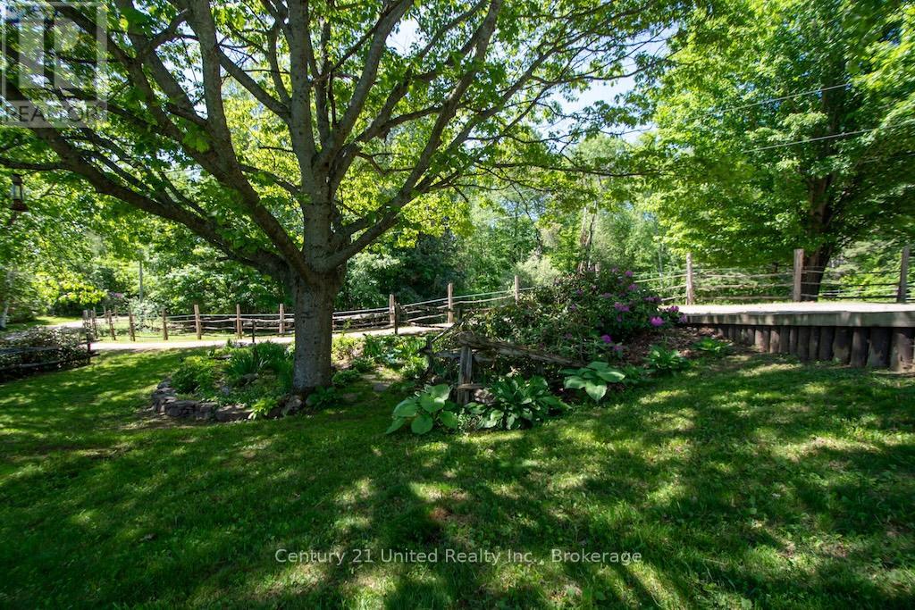 2003 Hybla Road, Hastings Highlands (Monteagle Ward), Ontario  K0L 1C0 - Photo 16 - X13424508