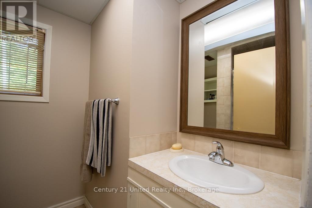 2003 Hybla Road, Hastings Highlands (Monteagle Ward), Ontario  K0L 1C0 - Photo 29 - X13424508