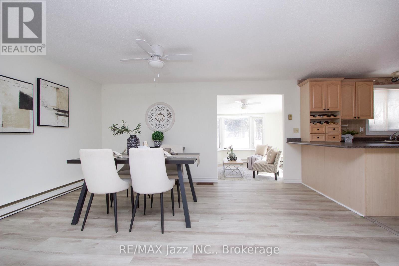 13 Steelhead Lane, Clarington (Newcastle), Ontario  L1B 1B4 - Photo 6 - E13424972