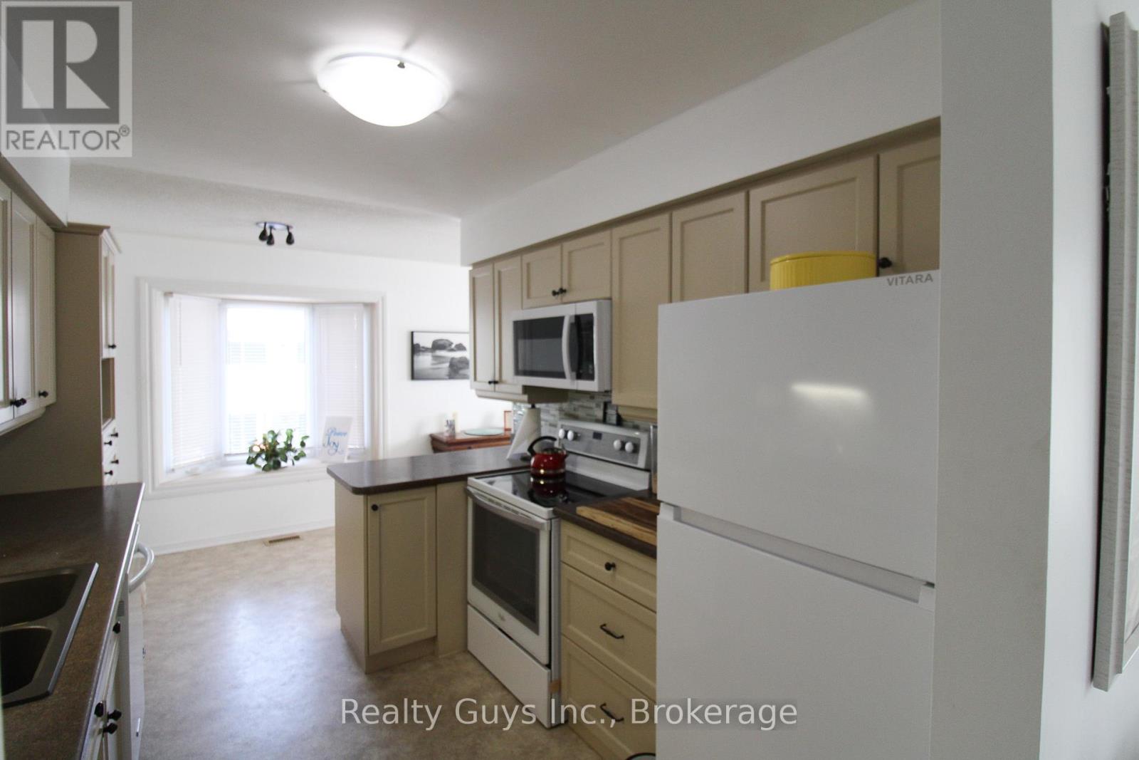 224 - 1099 Clonsilla Avenue, Peterborough (Otonabee Ward 1), Ontario  K9J 8L7 - Photo 11 - X13424948