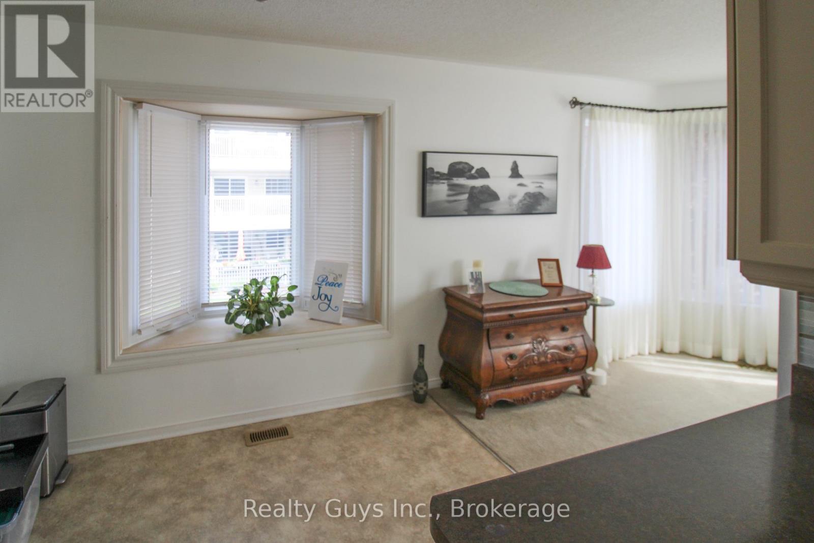 224 - 1099 Clonsilla Avenue, Peterborough (Otonabee Ward 1), Ontario  K9J 8L7 - Photo 12 - X13424948