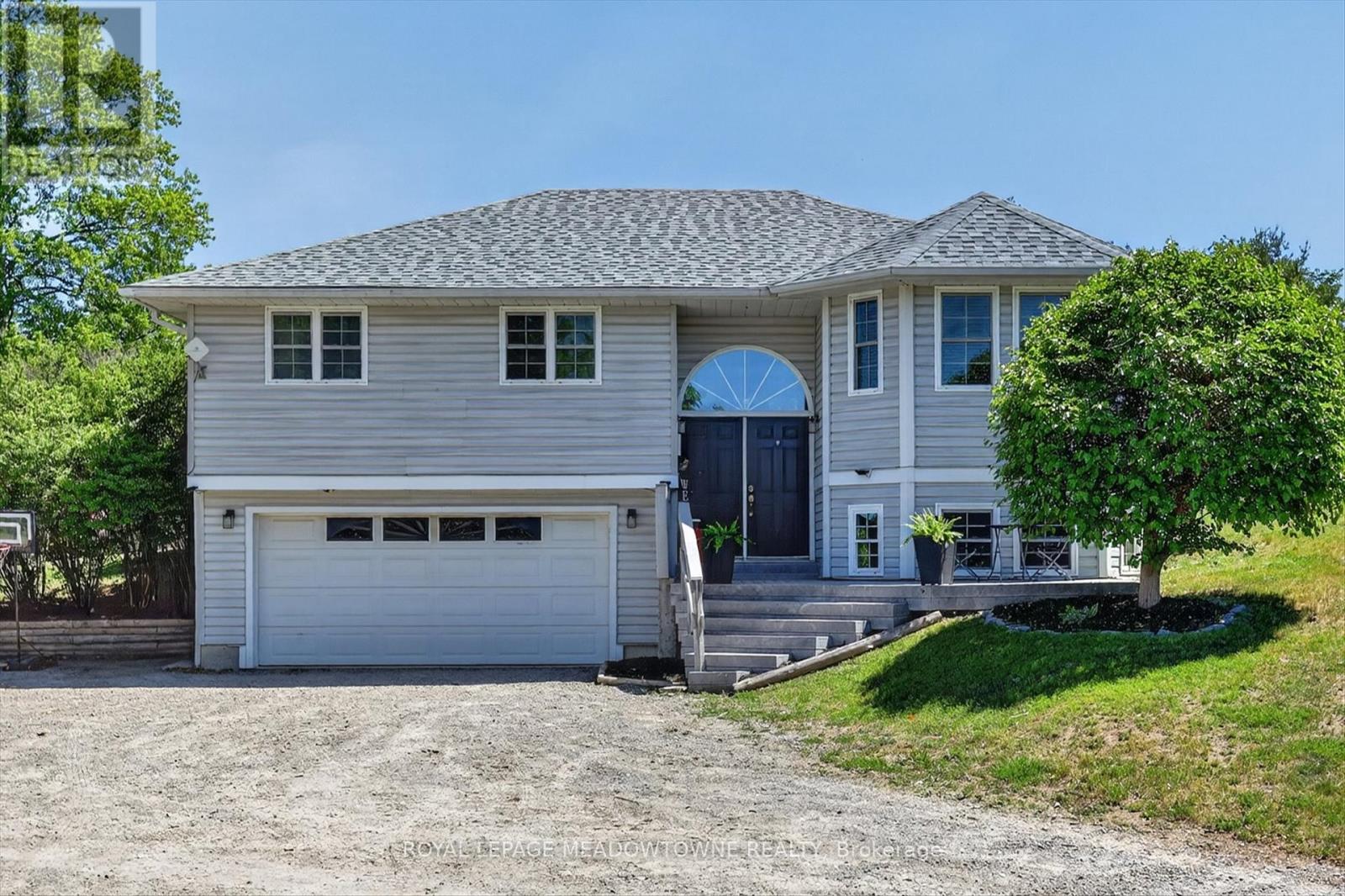 1073 Serpent Mounds Road, Otonabee-South Monaghan, Ontario  K0L 2G0 - Photo 2 - X13424628
