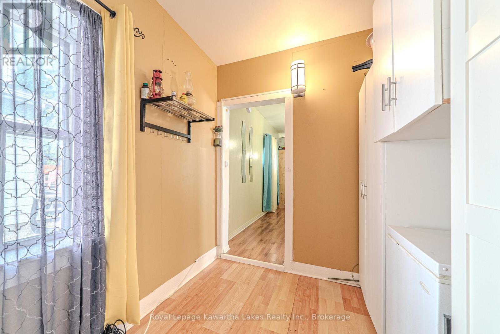 36 Melbourne Street W, Kawartha Lakes (Lindsay), Ontario  K9V 2S8 - Photo 12 - X13425676