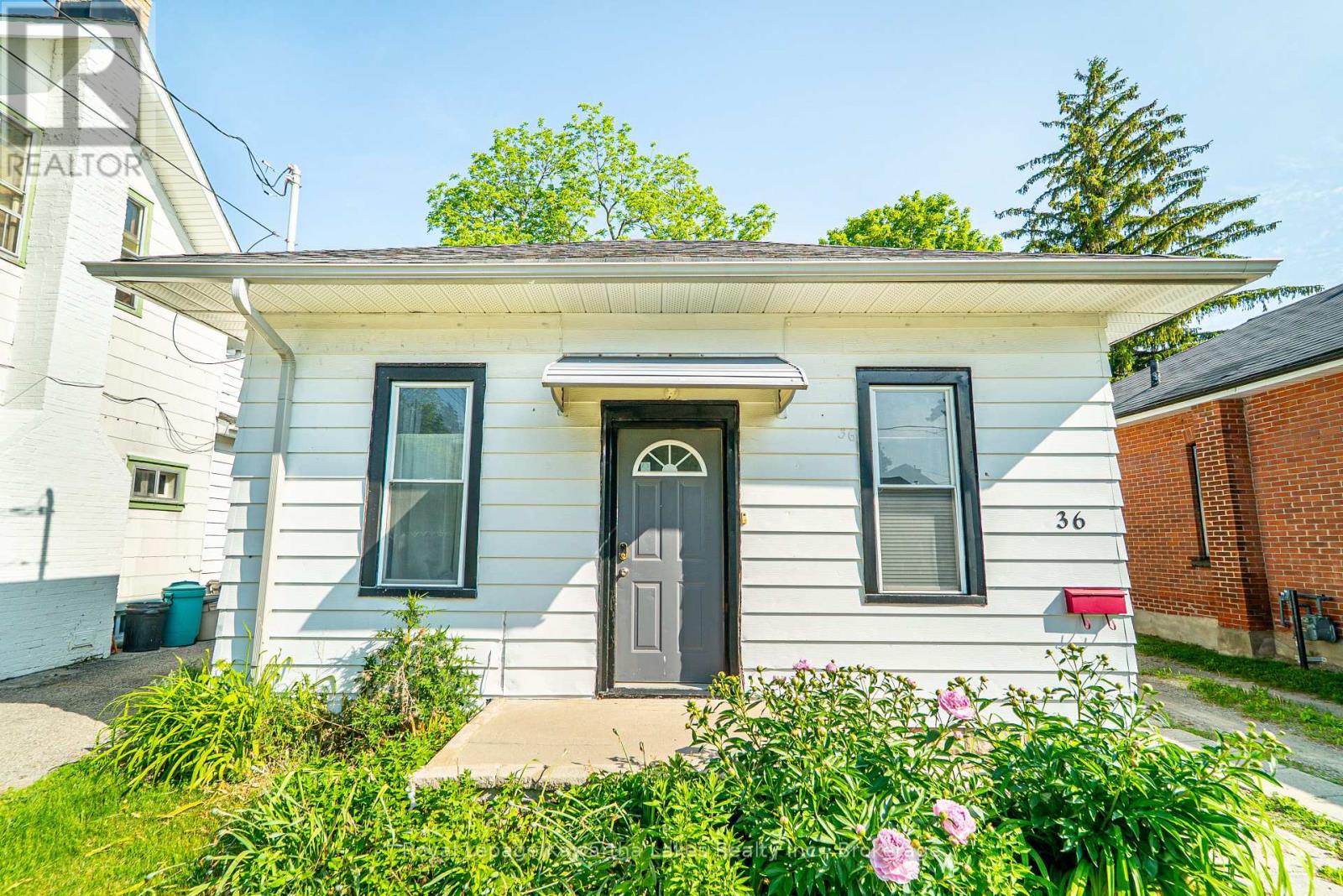 36 Melbourne Street W, Kawartha Lakes (Lindsay), Ontario  K9V 2S8 - Photo 2 - X13425676