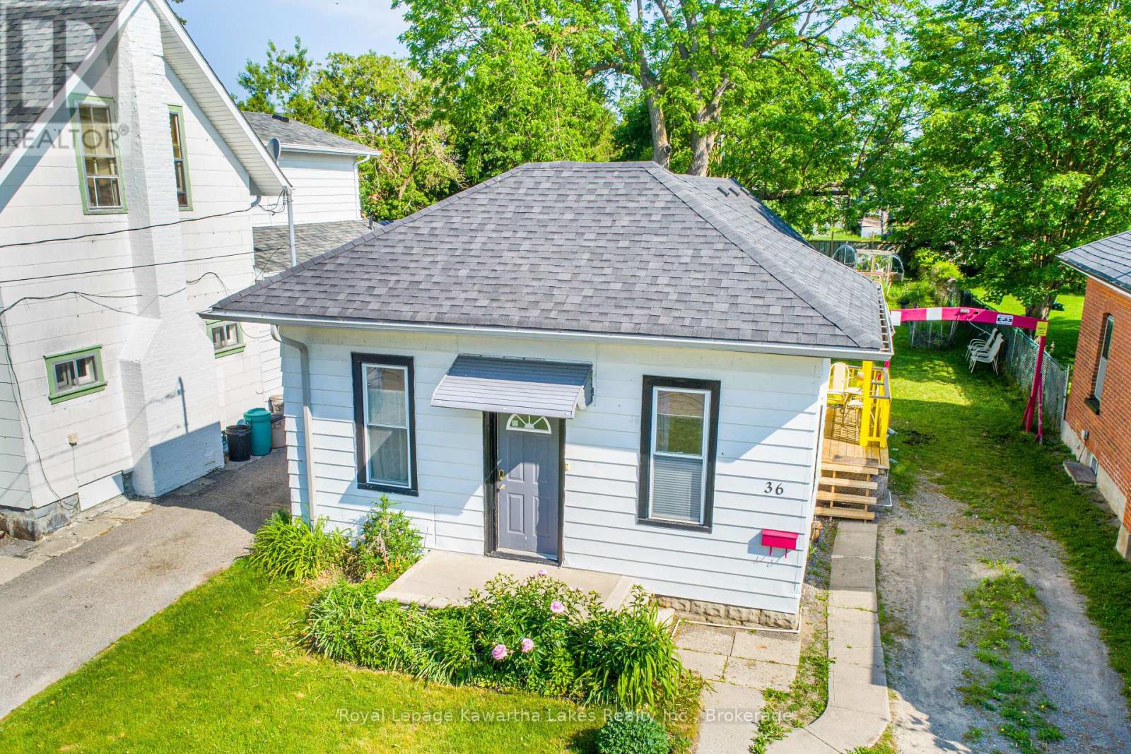 36 Melbourne Street W, Kawartha Lakes (Lindsay), Ontario  K9V 2S8 - Photo 3 - X13425676