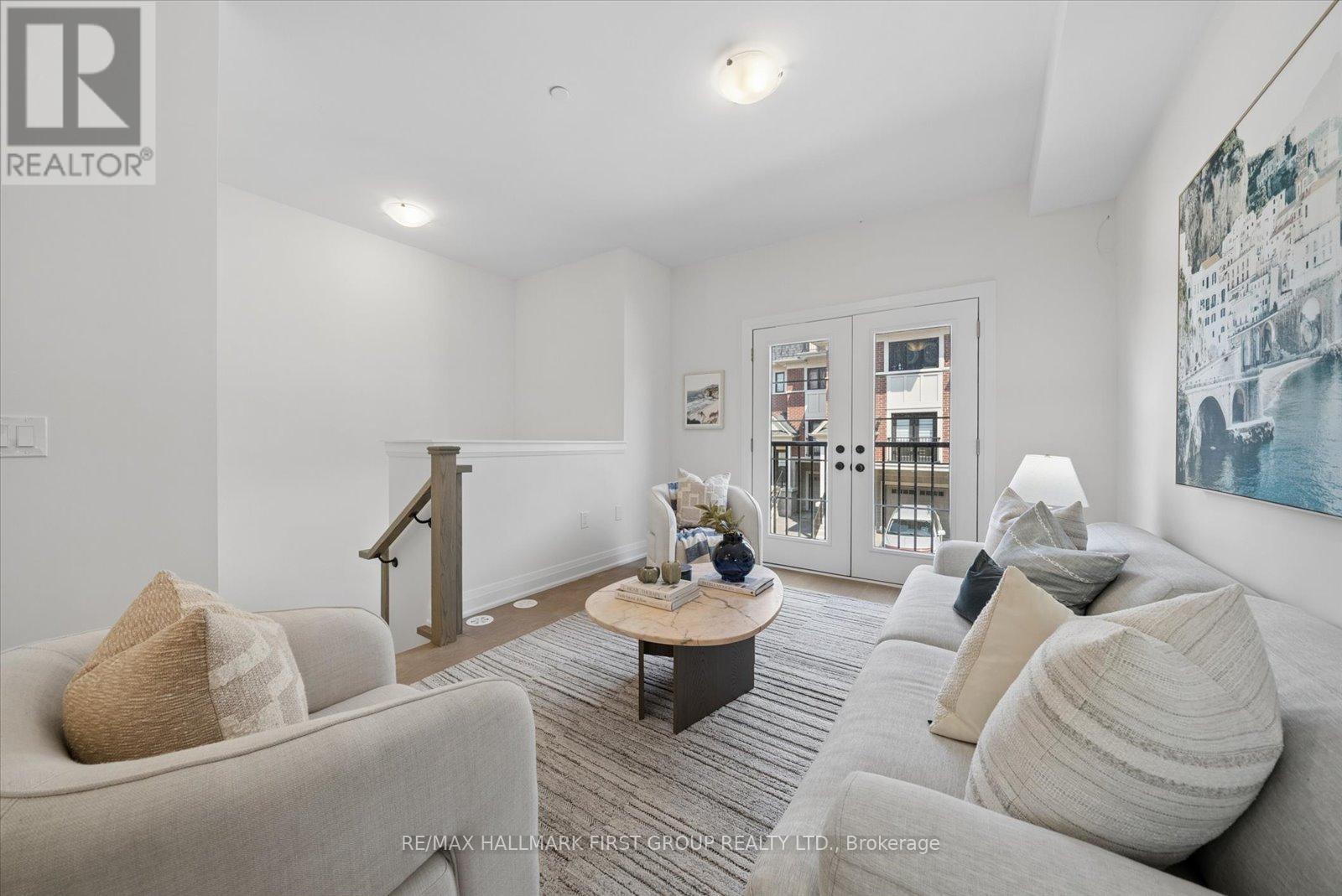 19 Marret Lane, Clarington (Newcastle), Ontario  L1B 0X2 - Photo 2 - E13427226