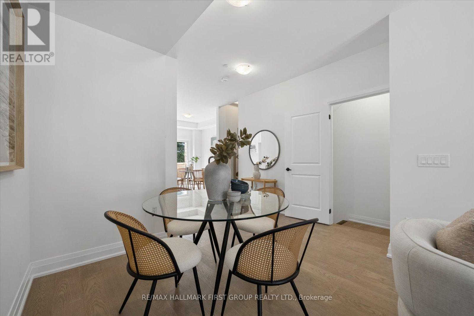 19 Marret Lane, Clarington (Newcastle), Ontario  L1B 0X2 - Photo 4 - E13427226
