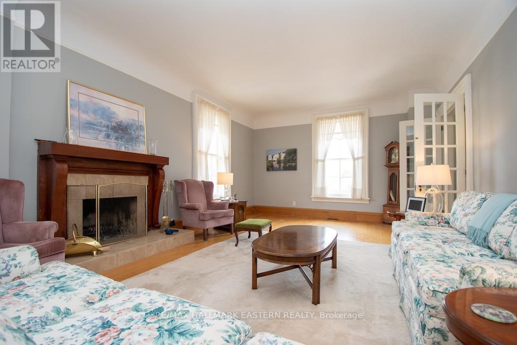 813 Water Street, Peterborough (Northcrest Ward 5), Ontario  K9H 3N7 - Photo 13 - X13428484