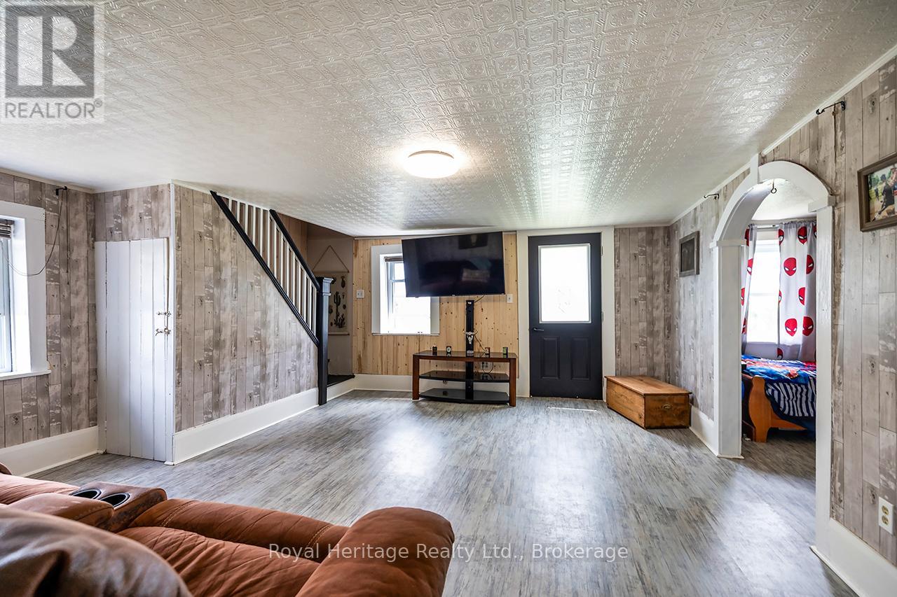 303 Four Points Road, Kawartha Lakes (Verulam), Ontario  K0L 1M0 - Photo 12 - X13429270