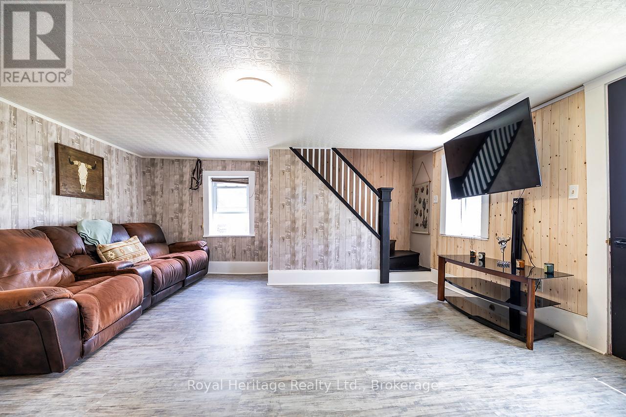 303 Four Points Road, Kawartha Lakes (Verulam), Ontario  K0L 1M0 - Photo 15 - X13429270