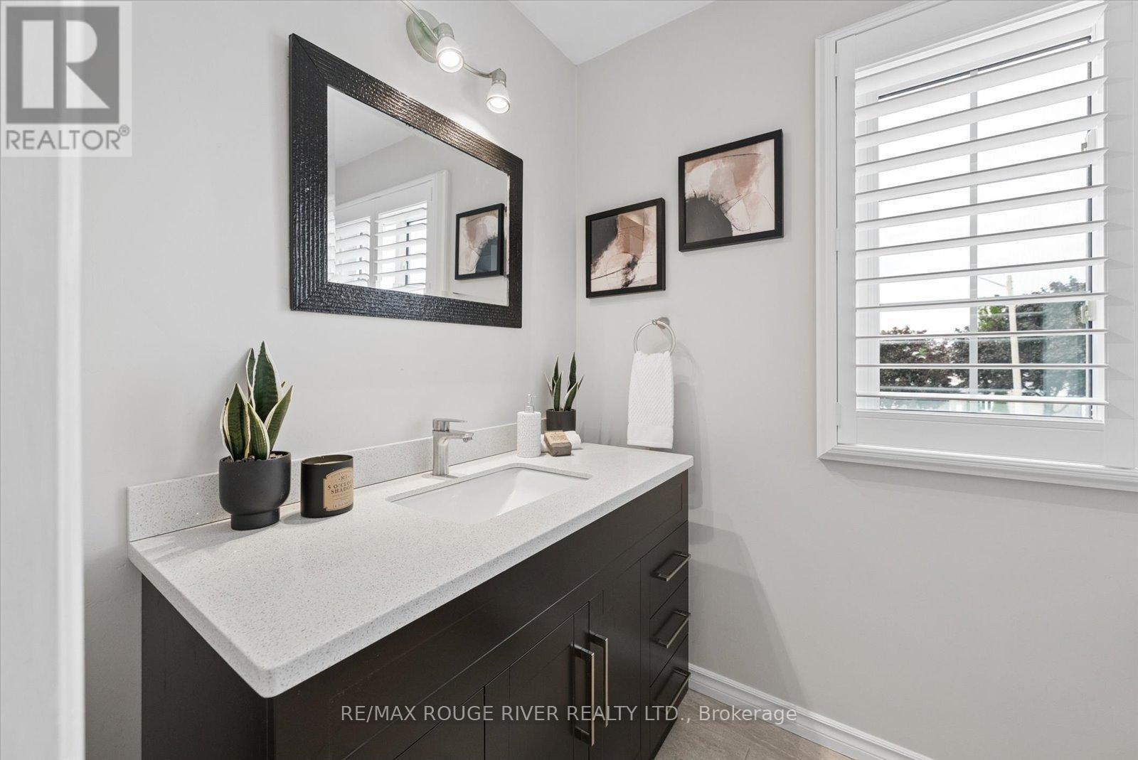 6 Snowden Court, Clarington (Newcastle), Ontario  L1B 1E7 - Photo 23 - E13430280