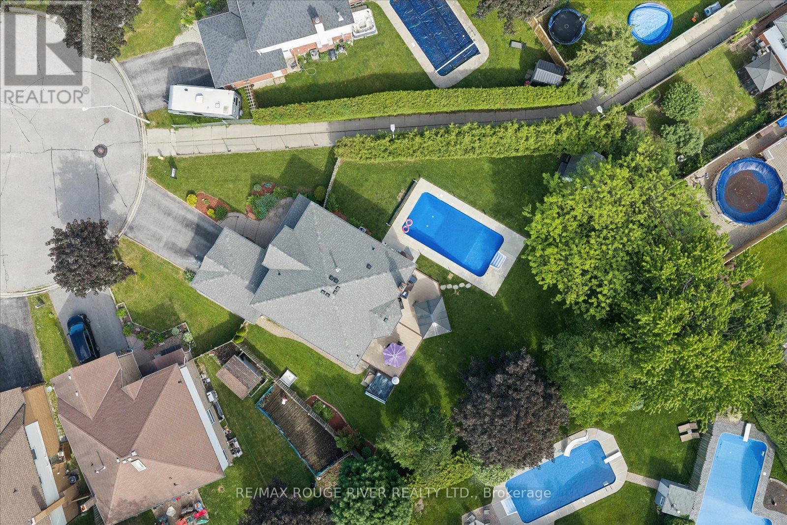 6 Snowden Court, Clarington (Newcastle), Ontario  L1B 1E7 - Photo 45 - E13430280
