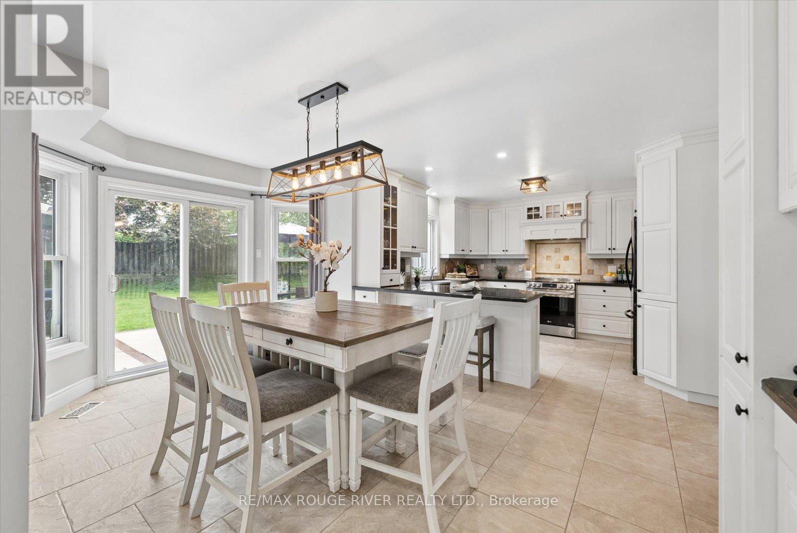 6 Snowden Court, Clarington (Newcastle), Ontario  L1B 1E7 - Photo 8 - E13430280
