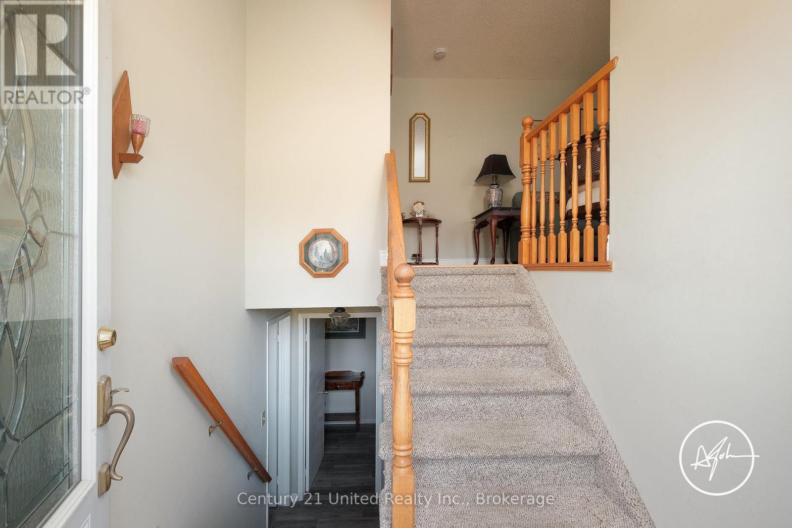 2606 Foxmeadow Road, Peterborough (Ashburnham Ward 4), Ontario  K9L 1X3 - Photo 3 - X13430482