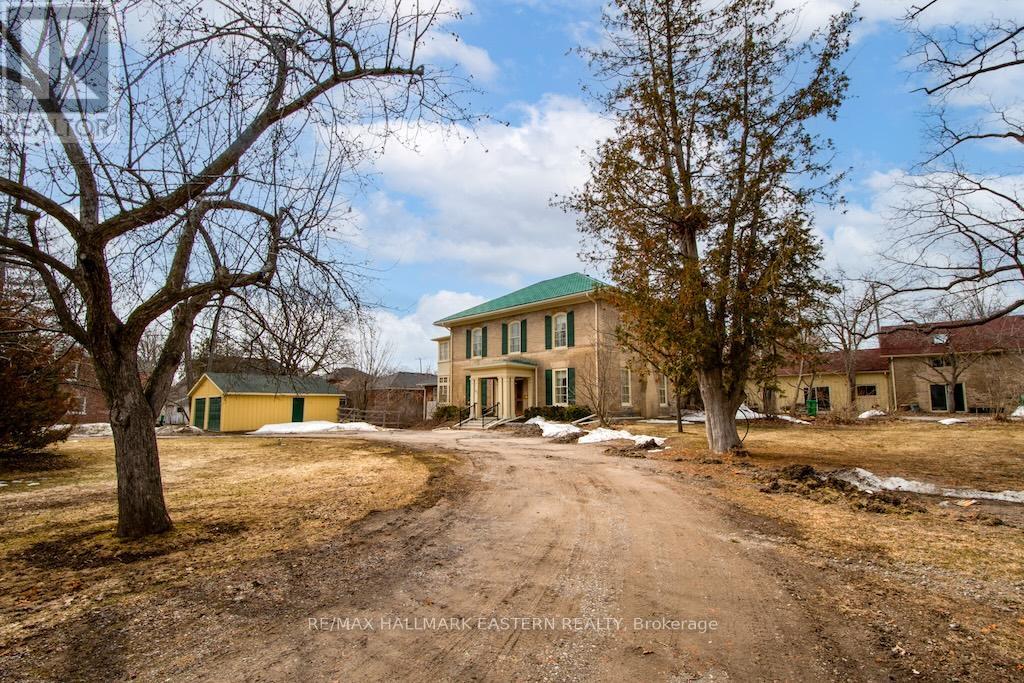 813 WATER ST. & 11 ARGYLE STREET, peterborough (northcrest ward 5), Ontario