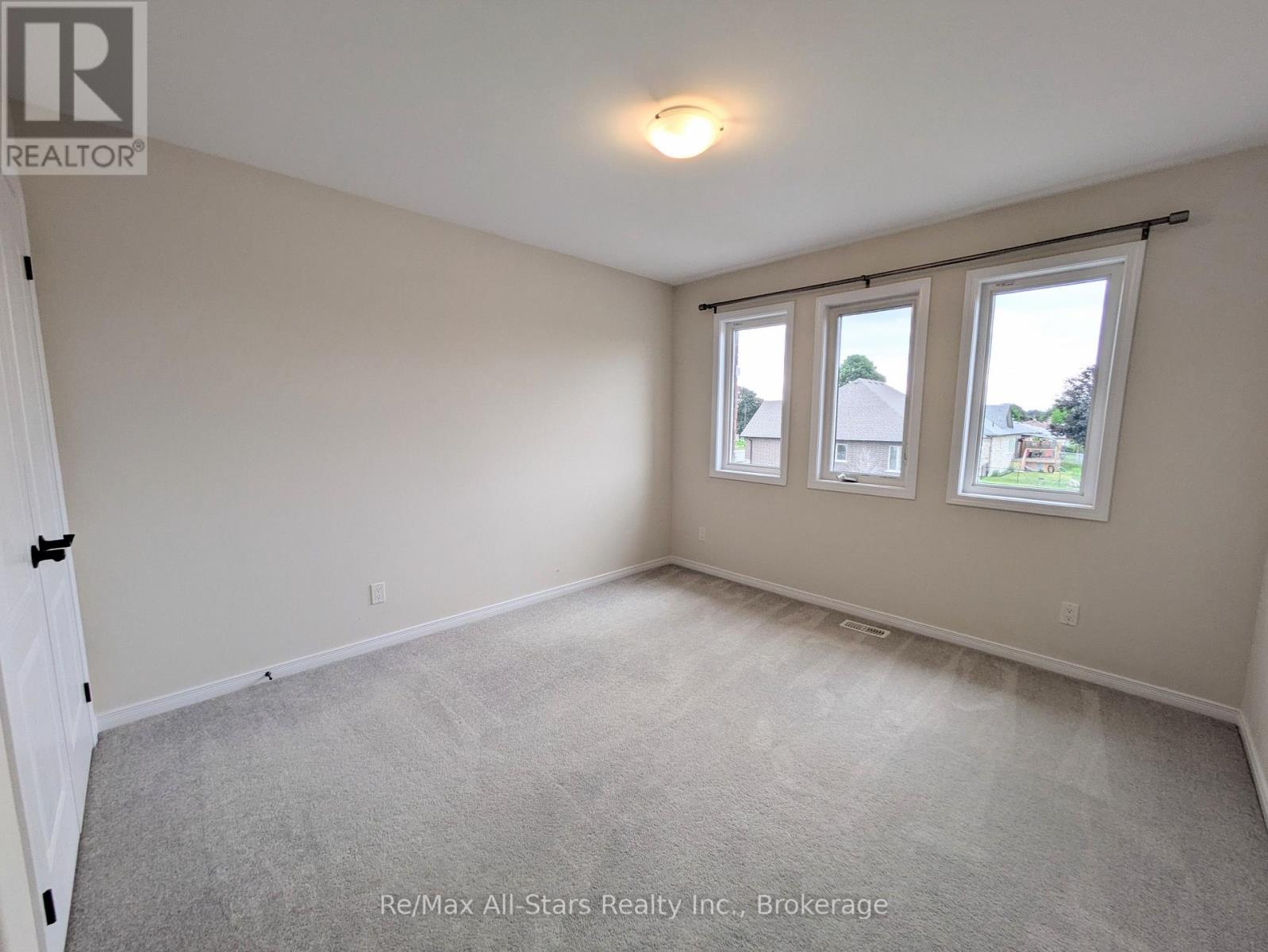 76 Alcorn Drive, Kawartha Lakes (Lindsay), Ontario  K9V 0M8 - Photo 19 - X13431712