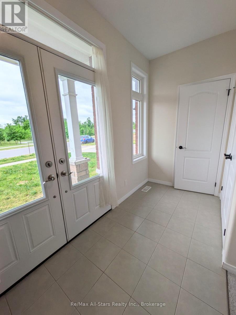 76 Alcorn Drive, Kawartha Lakes (Lindsay), Ontario  K9V 0M8 - Photo 3 - X13431712