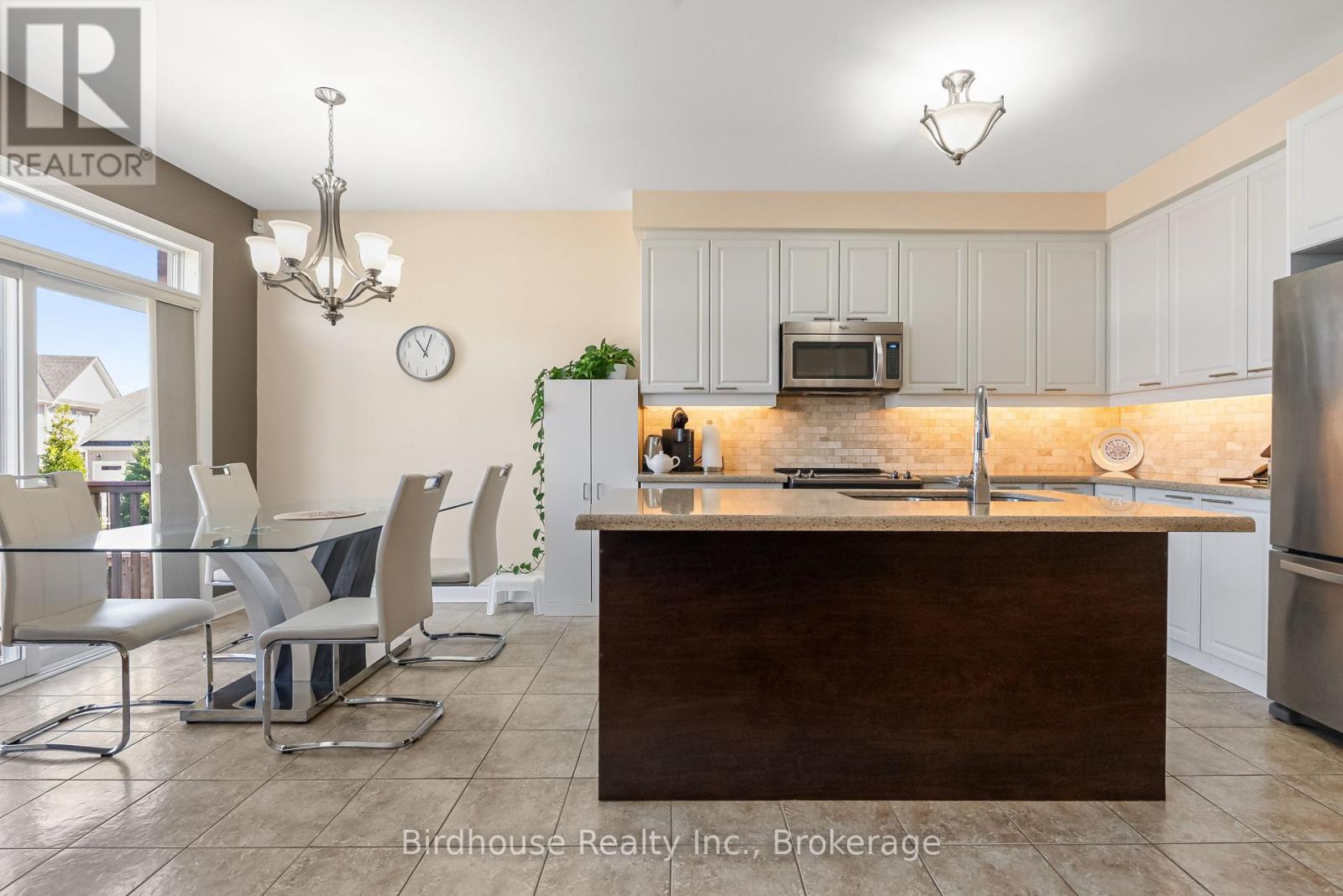 42 Logan Lane, Kawartha Lakes (Lindsay), Ontario  K9V 0L6 - Photo 11 - X13432014