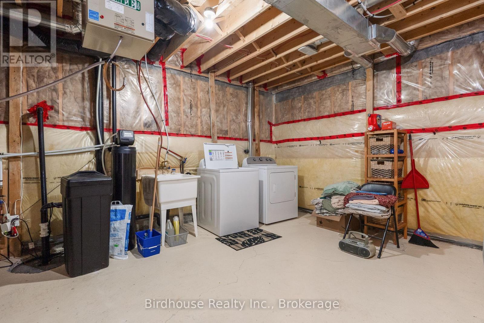 42 Logan Lane, Kawartha Lakes (Lindsay), Ontario  K9V 0L6 - Photo 28 - X13432014