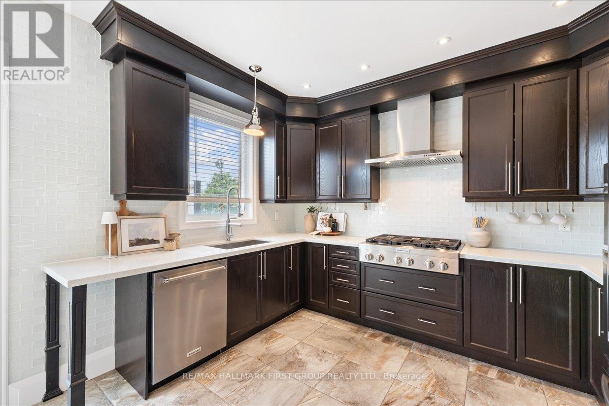 127 Grady Drive, Clarington (Newcastle), Ontario  L1B 0C6 - Photo 11 - E13431812