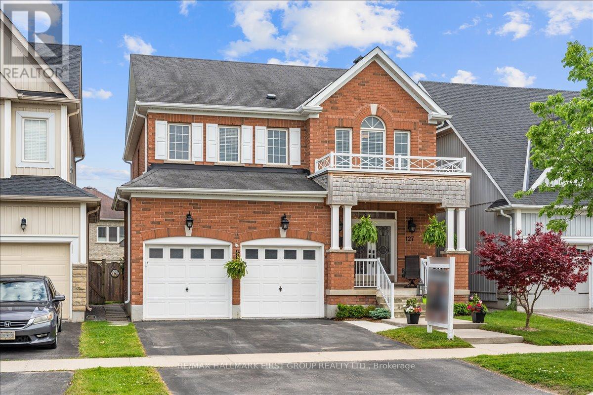 127 Grady Drive, Clarington (Newcastle), Ontario  L1B 0C6 - Photo 2 - E13431812