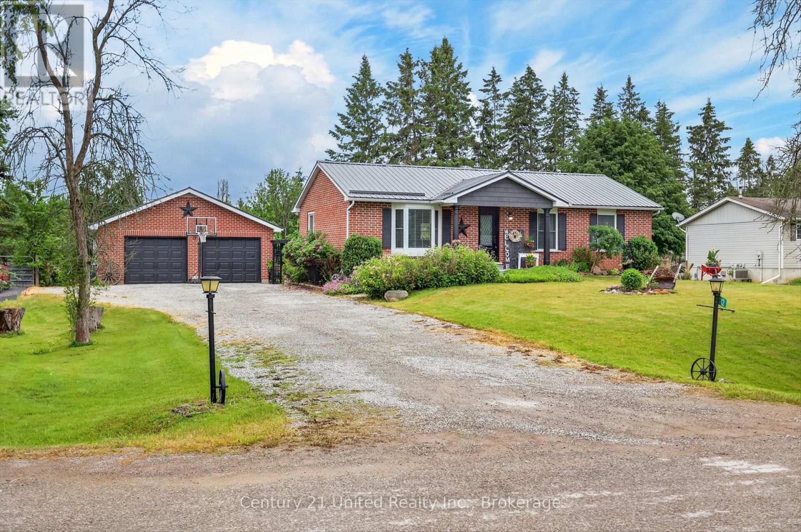 12 Emily Court, Kawartha Lakes (Emily), Ontario  K0L 2W0 - Photo 2 - X13432366