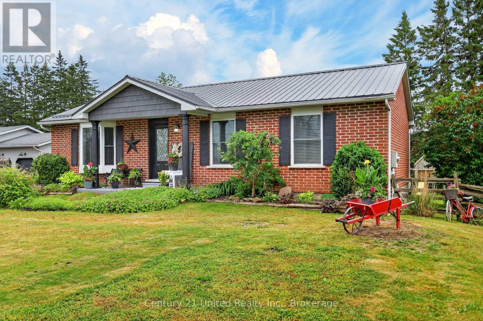 12 Emily Court, Kawartha Lakes (Emily), Ontario  K0L 2W0 - Photo 4 - X13432366