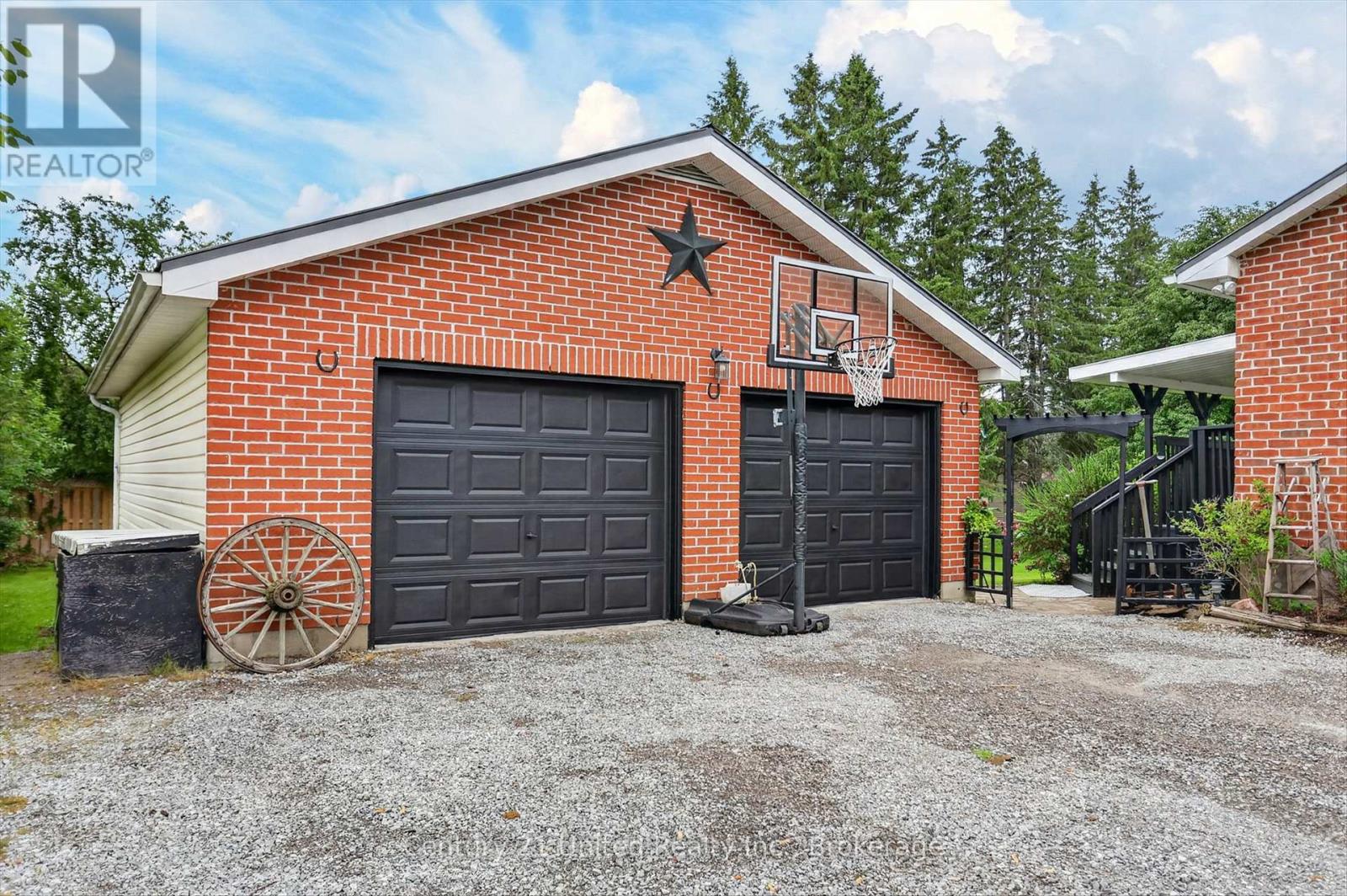 12 Emily Court, Kawartha Lakes (Emily), Ontario  K0L 2W0 - Photo 48 - X13432366