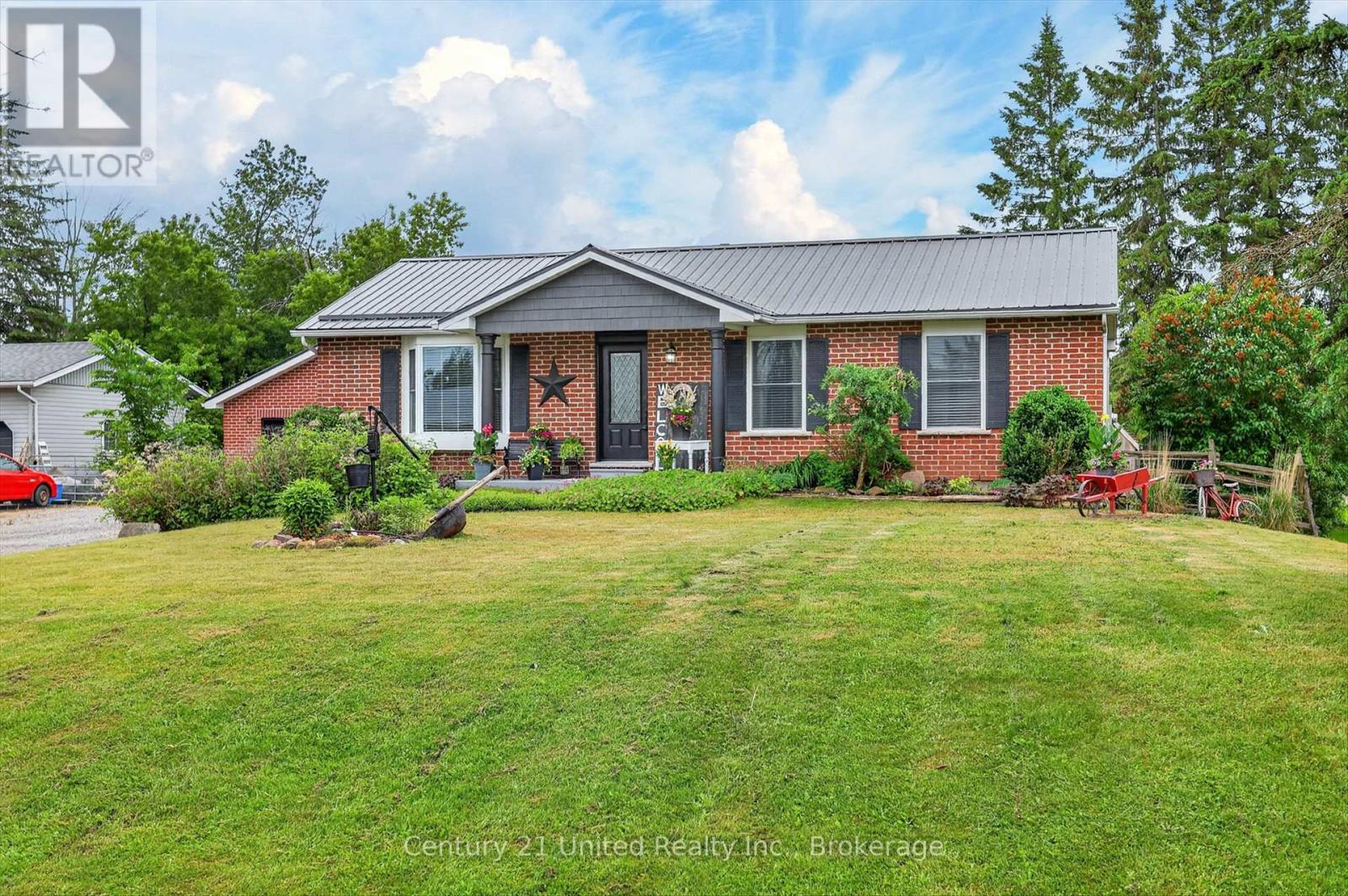 12 Emily Court, Kawartha Lakes (Emily), Ontario  K0L 2W0 - Photo 5 - X13432366