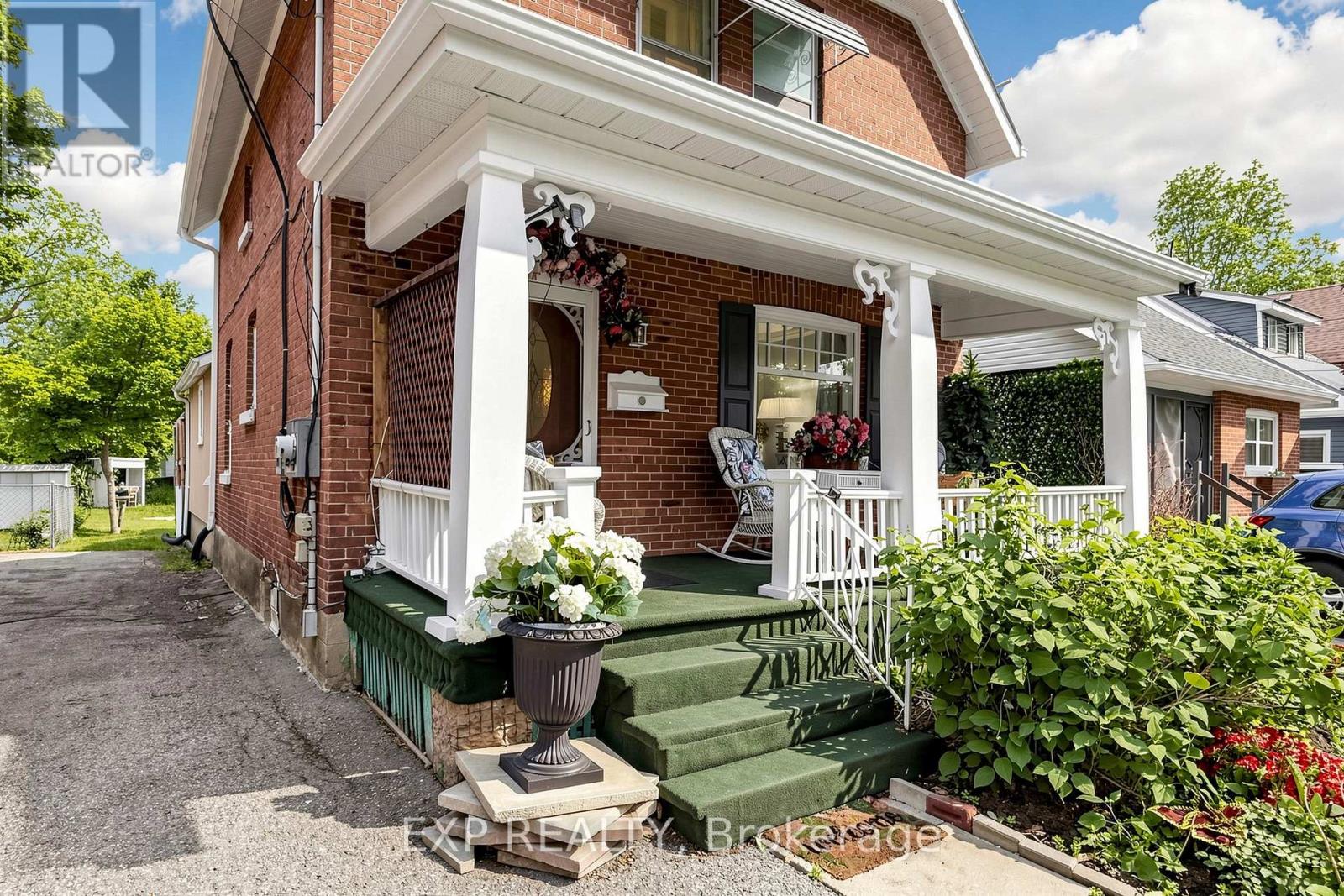 28 Simcoe Street, Kawartha Lakes (Lindsay), Ontario  K9V 2G4 - Photo 4 - X13432810