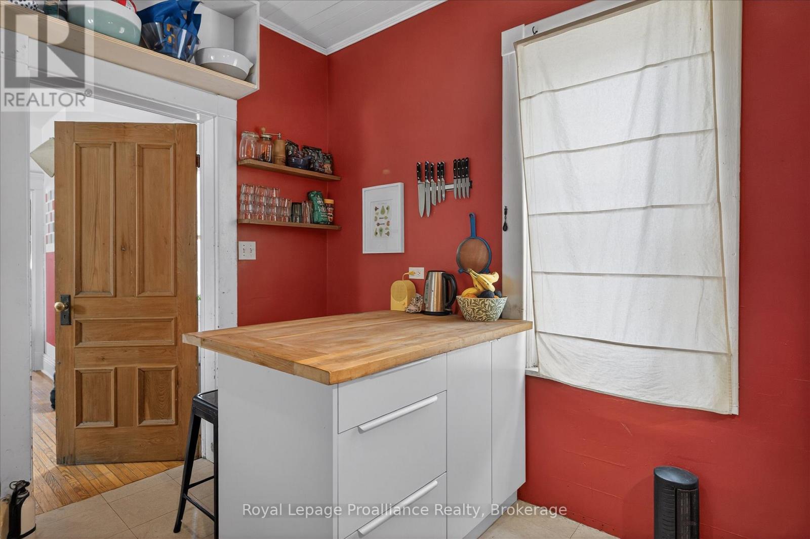 590 Murray Street, Peterborough (Town Ward 3), Ontario  K9H 2V1 - Photo 15 - X13433324