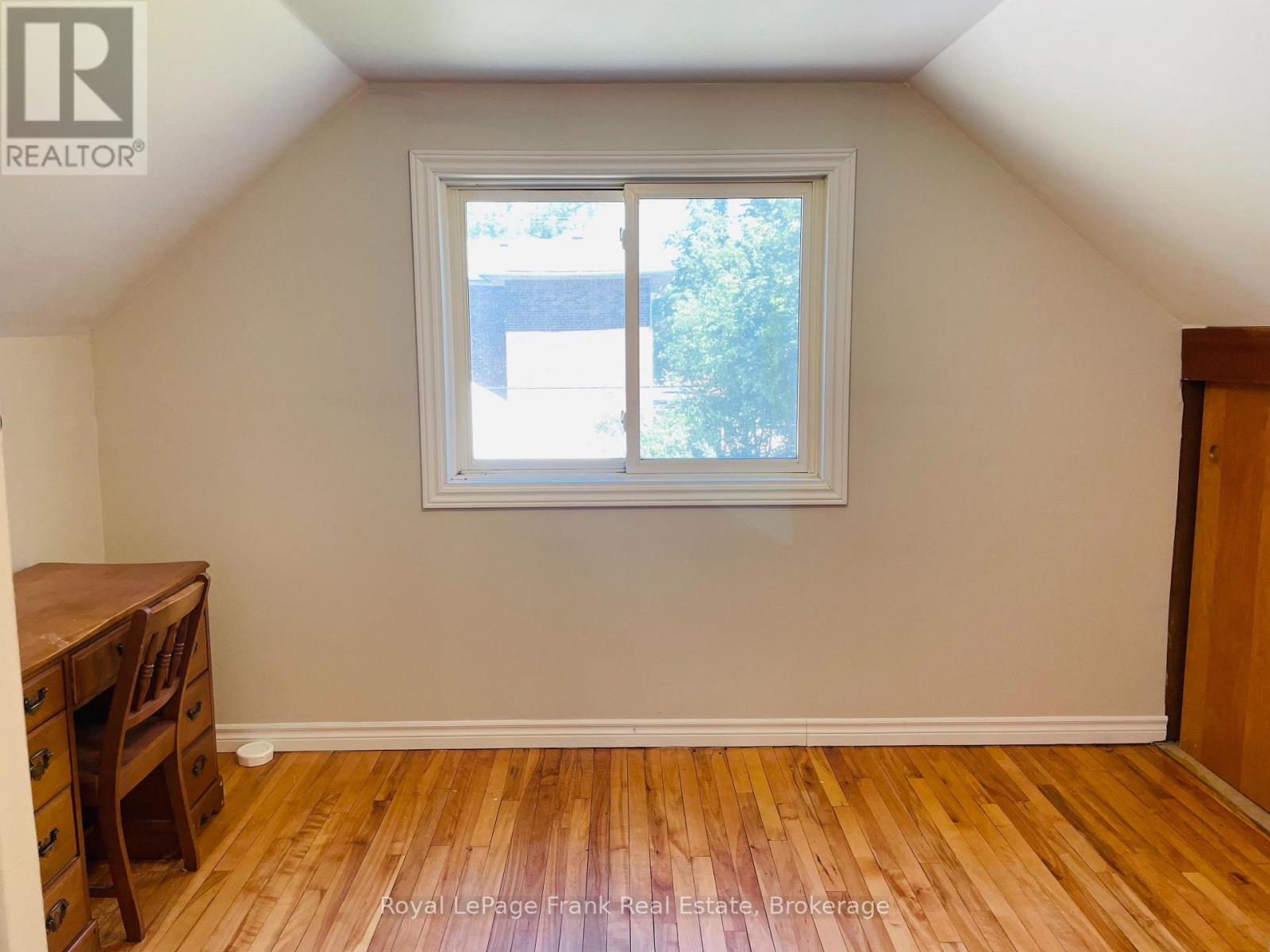 438 Rose Avenue, Peterborough (Otonabee Ward 1), Ontario  K9J 4E4 - Photo 5 - X13434242