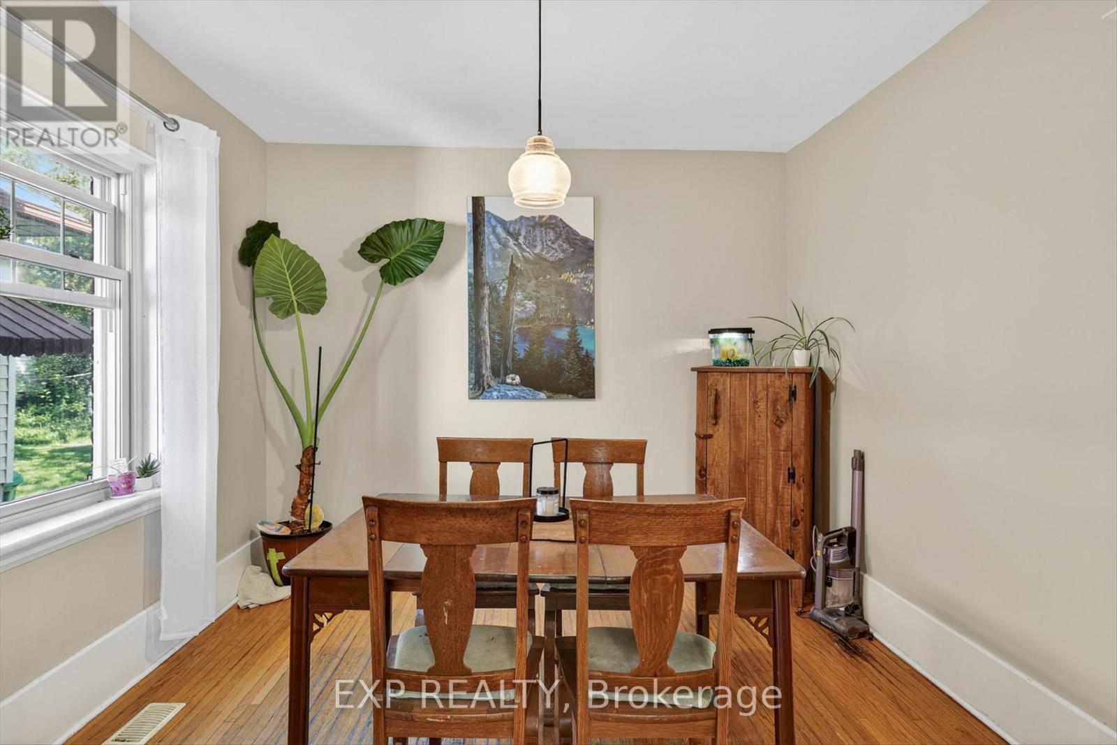 498 Mcdonnel Street, Peterborough (Town Ward 3), Ontario  K9H 2X8 - Photo 12 - X13434016