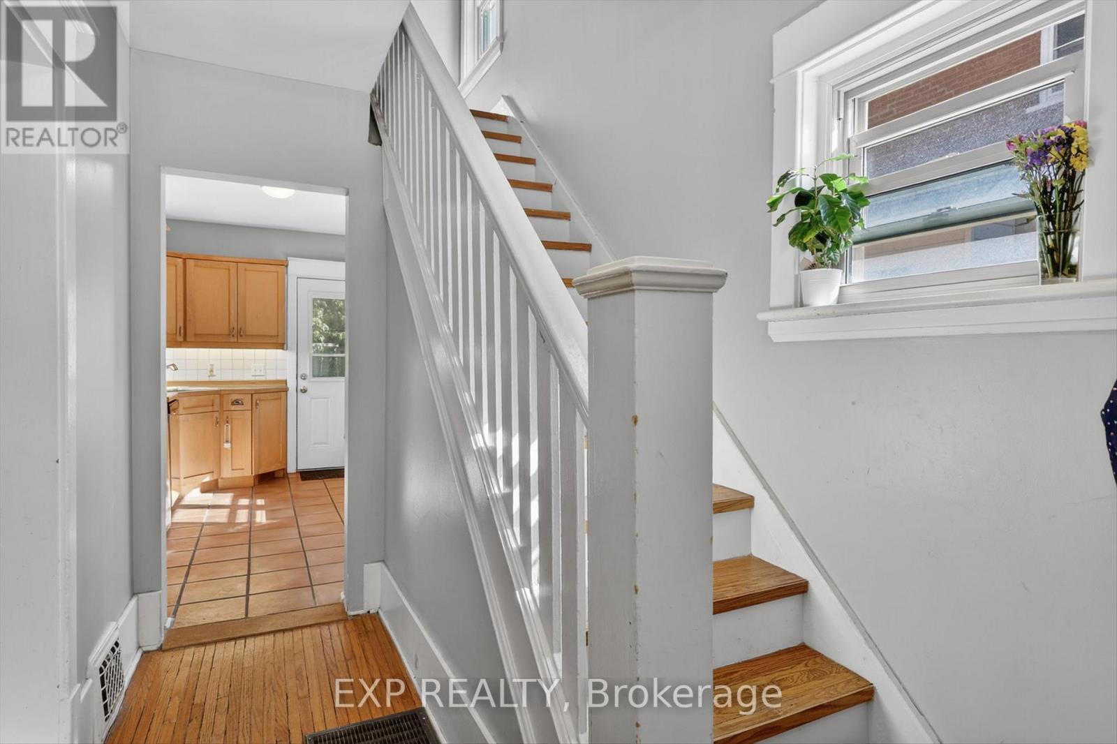 498 Mcdonnel Street, Peterborough (Town Ward 3), Ontario  K9H 2X8 - Photo 8 - X13434016
