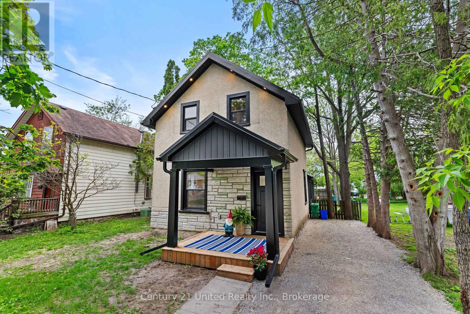 633 Rogers Street, Peterborough (Ashburnham Ward 4), Ontario  K9H 1X9 - Photo 2 - X13434358