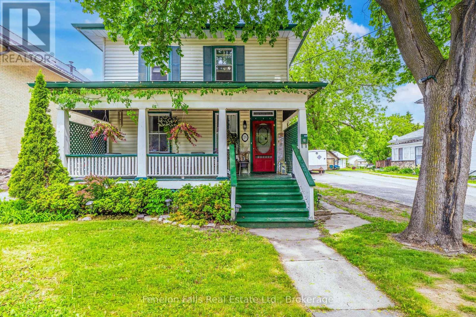 18 Melbourne Street W, Kawartha Lakes (Lindsay), Ontario  K9V 2S6 - Photo 2 - X13435104