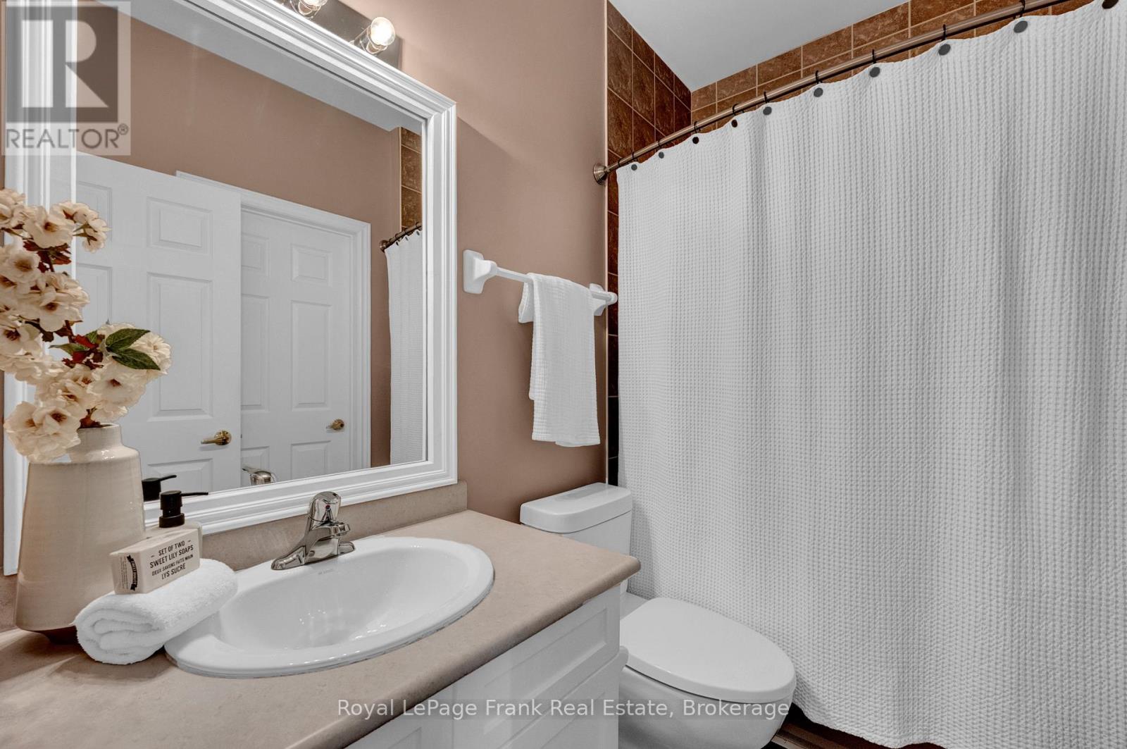 20 Kissingbridge Lane, Clarington (Newcastle), Ontario  L1B 0B2 - Photo 20 - E13435906