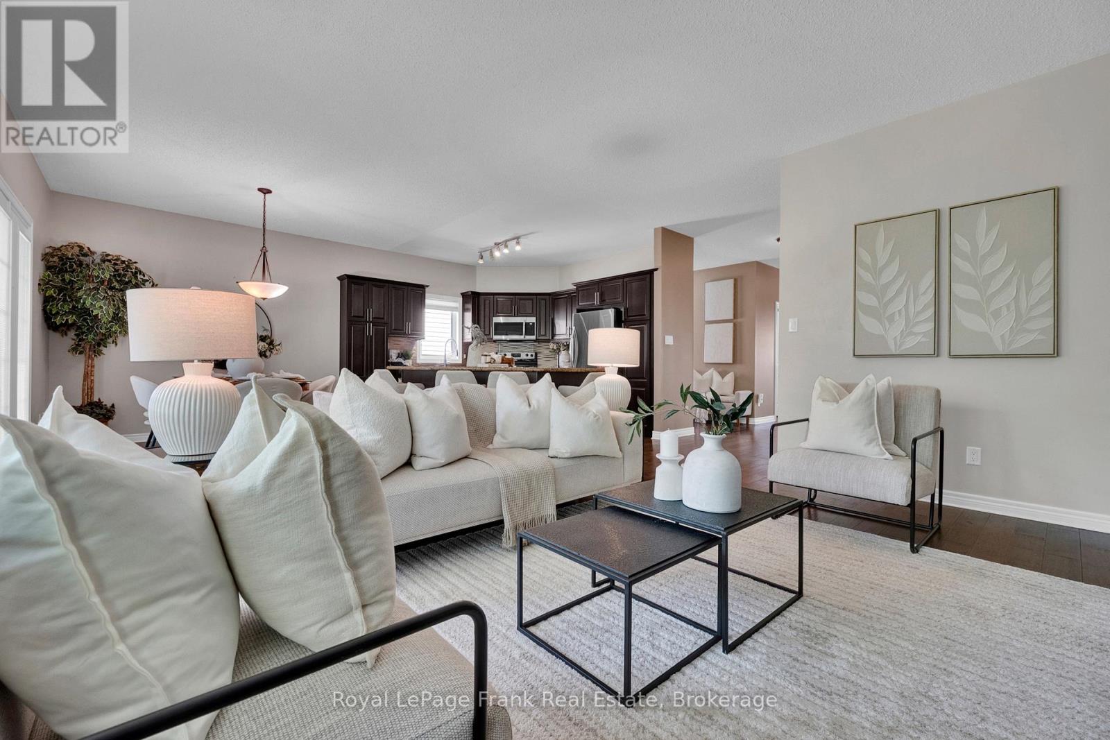 20 Kissingbridge Lane, Clarington (Newcastle), Ontario  L1B 0B2 - Photo 7 - E13435906