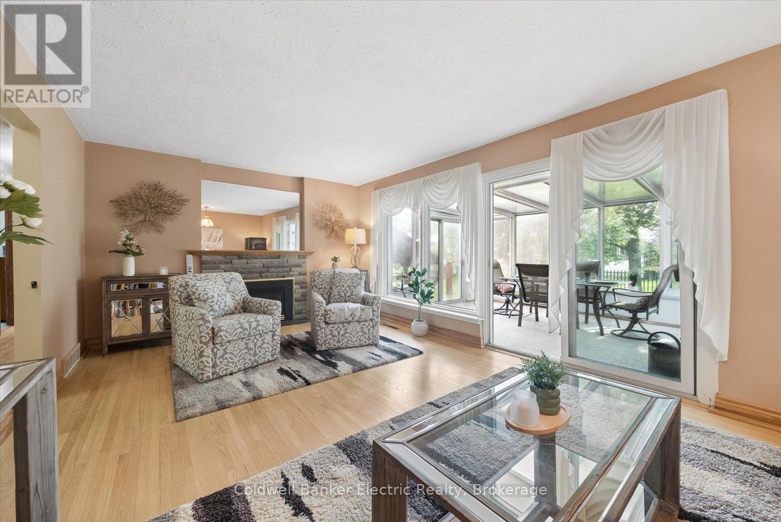 1497 Mayfair Avenue, Peterborough (Monaghan Ward 2), Ontario  K9J 6T3 - Photo 10 - X13435988