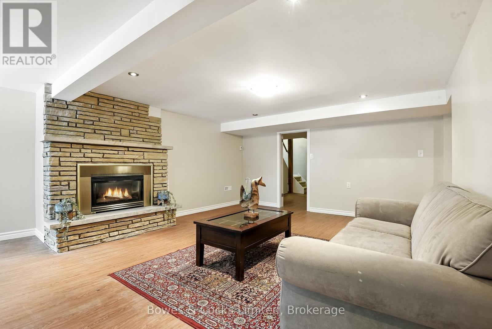 433 Manorhill Avenue, Peterborough (Town Ward 3), Ontario  K9J 6H7 - Photo 21 - X13437046