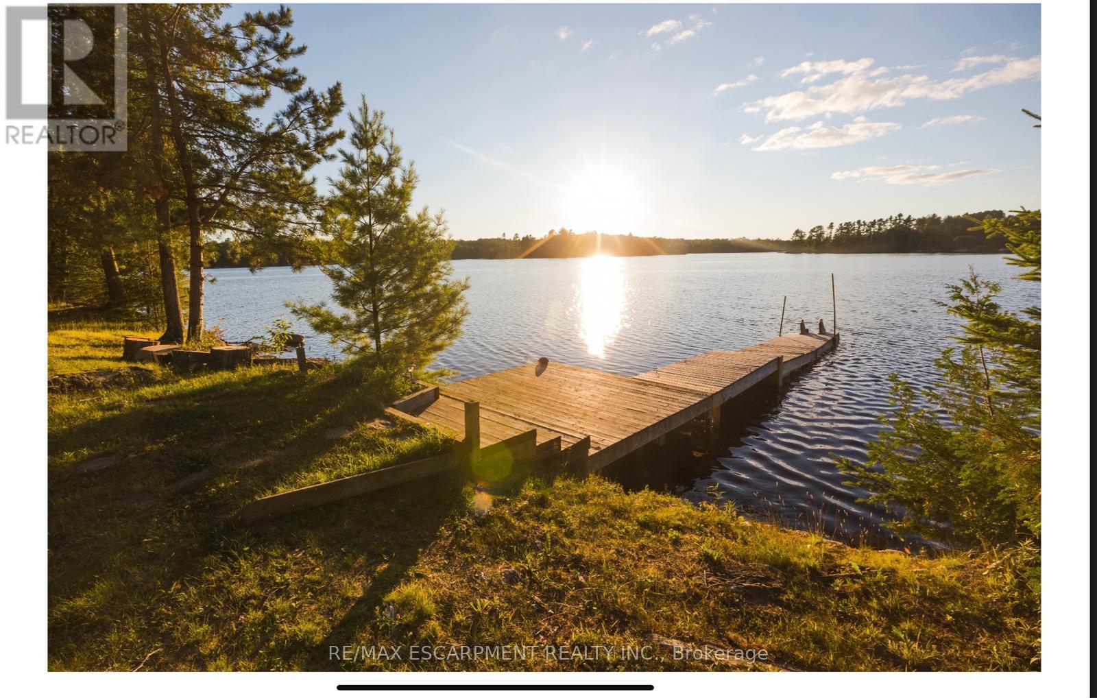 372 GUNTER LAKE ROAD, tudor and cashel (cashel ward), Ontario