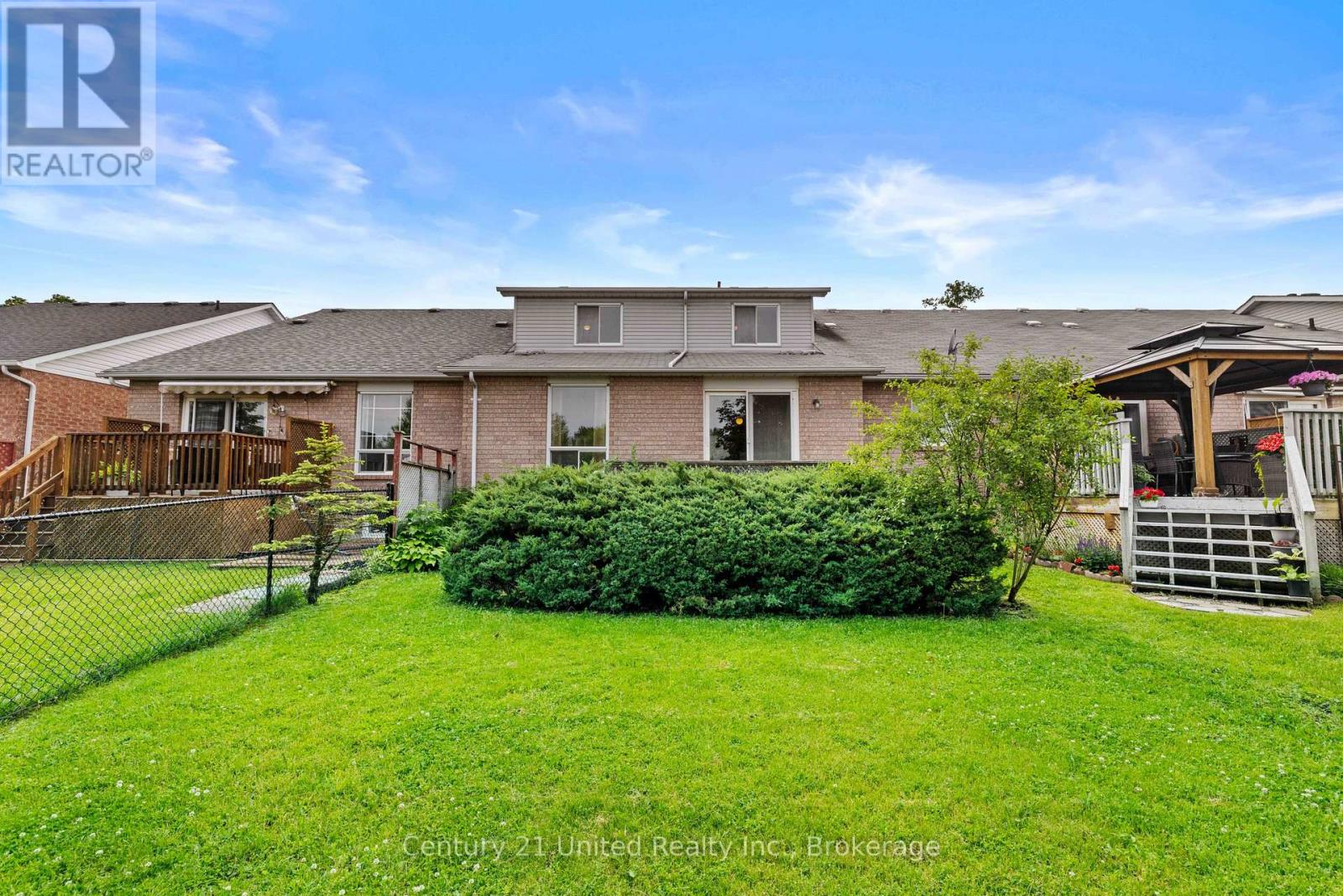 2438 Woodglade Boulevard, Peterborough (Monaghan Ward 2), Ontario  K9K 2K9 - Photo 3 - X13437532