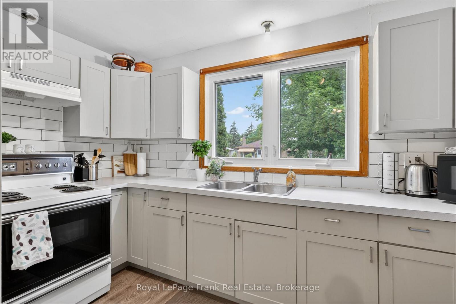 489 Raymond Street, Peterborough (Northcrest Ward 5), Ontario  K9H 5M7 - Photo 13 - X13437632
