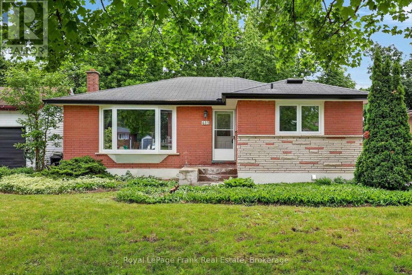 489 Raymond Street, Peterborough (Northcrest Ward 5), Ontario  K9H 5M7 - Photo 3 - X13437632