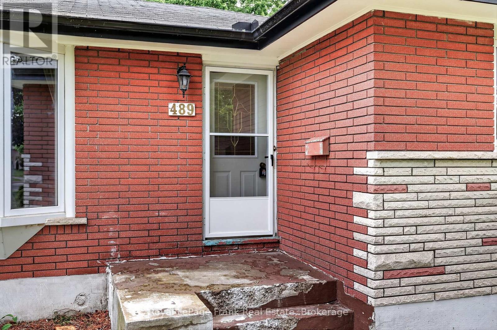 489 Raymond Street, Peterborough (Northcrest Ward 5), Ontario  K9H 5M7 - Photo 5 - X13437632