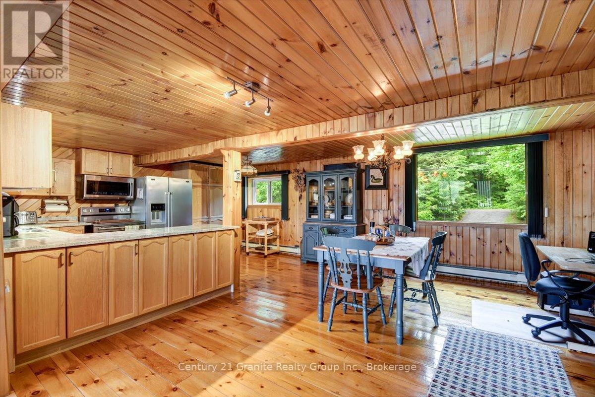 2077 Mink Lake Road, Hastings Highlands (Mcclure Ward), Ontario  K0L 1P0 - Photo 14 - X13437656