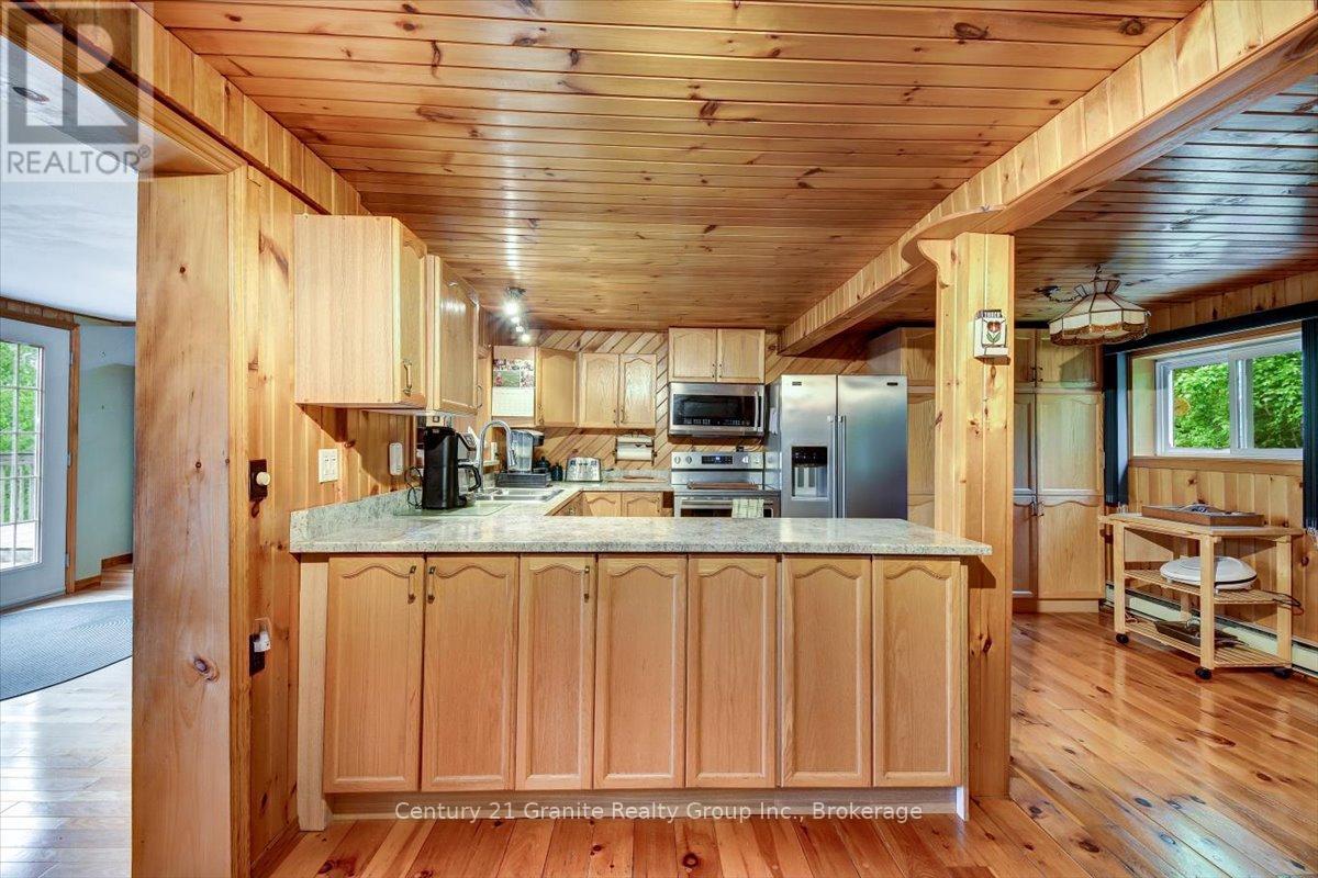 2077 Mink Lake Road, Hastings Highlands (Mcclure Ward), Ontario  K0L 1P0 - Photo 16 - X13437656