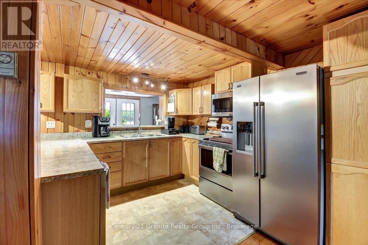 2077 Mink Lake Road, Hastings Highlands (Mcclure Ward), Ontario  K0L 1P0 - Photo 17 - X13437656