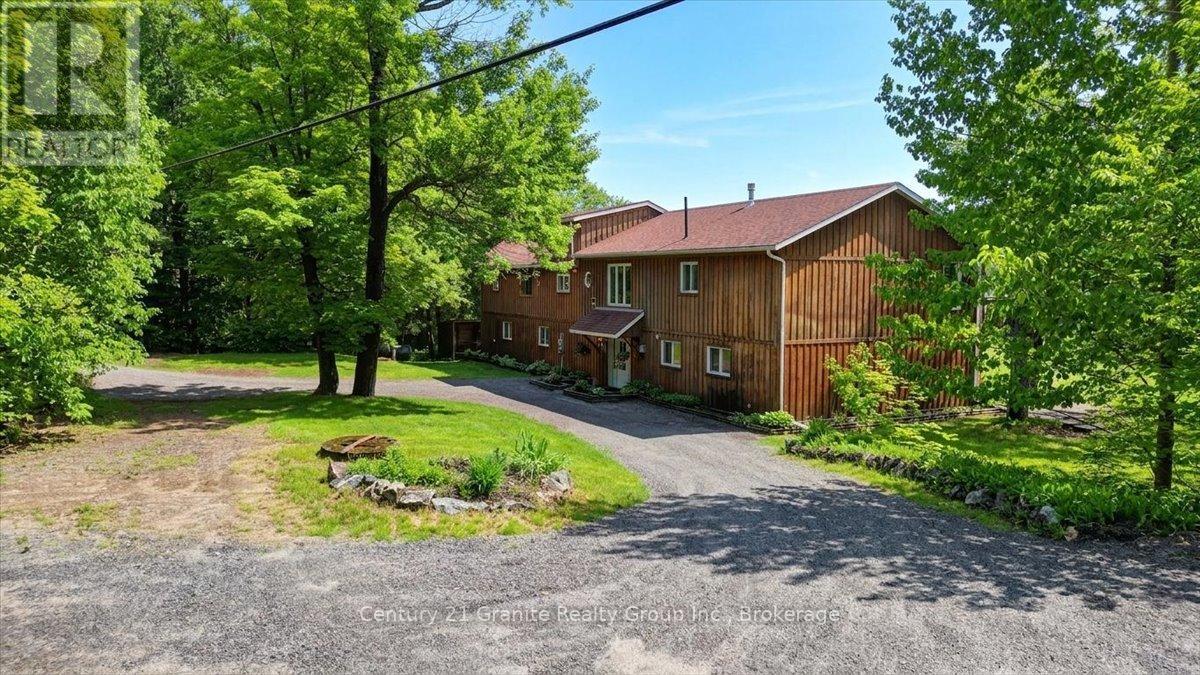 2077 Mink Lake Road, Hastings Highlands (Mcclure Ward), Ontario  K0L 1P0 - Photo 2 - X13437656