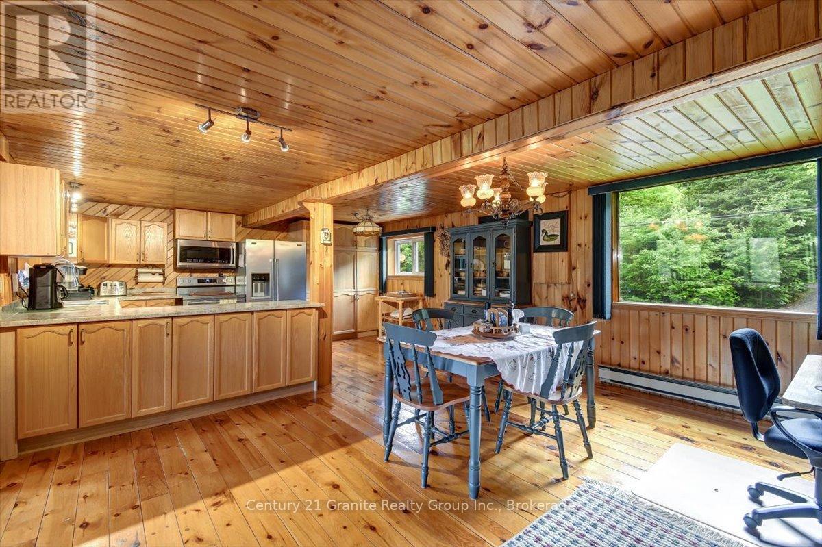 2077 Mink Lake Road, Hastings Highlands (Mcclure Ward), Ontario  K0L 1P0 - Photo 20 - X13437656